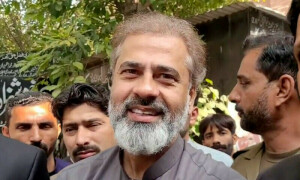 جلاؤ گھیراؤ مقدمہ: صحافی عمران ریاض کی ضمانت منظور