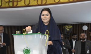 PPP&rsquo;s Shazia Marri casts vote in presidential elections
