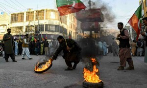 مبینہ دھاندلی پراحتجاج، پی ٹی آئی رہنماؤں کیخلاف اسلام آباد، لاہور میں مقدمات درج