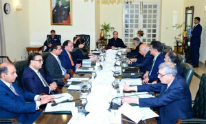 وزیراعظم کی تیل و گیس کے شعبے میں سرمایہ کاروں کو سہولیات کی فراہمی کی ہدایت
