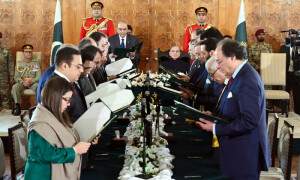 وفاقی کابینہ ارکان کو قلمدان تفویض، اسحٰق ڈار وزیر خارجہ، محسن نقوی وزیر داخلہ مقرر