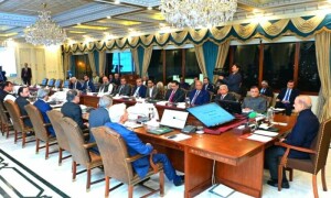 پرانے چہرے، نئی وزارتیں