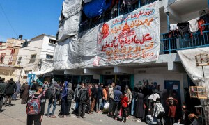 Aid ship slowly heads for Gaza as calls for assistance grow