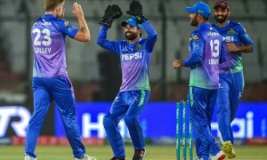 پی ایس ایل 9 کے پہلے کوالیفائر میں زلمی ناکام، سلطانز نے فائنل میں جگہ بنا لی