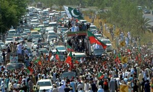PTI plans long march, sit-in against &lsquo;rigging&rsquo; after Eid