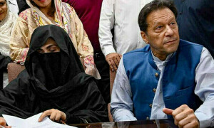 عمران خان، بشریٰ بی بی کی درخواست ضمانت کیس میں ڈپٹی سپرنٹنڈنٹ جیل عدالت میں طلب