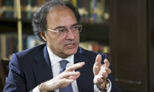 رواں سال 30 کروڑ ڈالرز کے پانڈا بانڈز چینی مارکیٹ میں جاری کریں گے، وزیرخزانہ