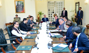 وزیر اعظم کا ٹیکس نادہندگان و ٹیکس چوروں کے خلاف ہنگامی بنیادوں پر اقدامات کا فیصلہ