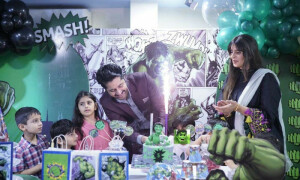 طلاق کے بعد عمران اشرف اور سابق اہلیہ کی بیٹے کی سالگرہ میں ایک ساتھ شرکت