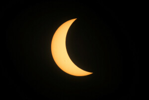 North America’s solar eclipse begins at Mexican beach resort North America’s solar eclipse begins at Mexican beach resort