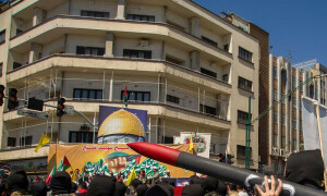 ایران اور اس کے اتحادی اسرائیل پر &rsquo;فوری&lsquo; میزائل حملے کرسکتے ہیں، امریکا