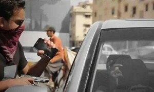 کراچی: ڈکیتی کی متعدد وارداتوں میں ایک شخص جاں بحق اور 3 زخمی
