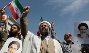 Calls for de-escalation as world reacts to reports of Israeli strikes on Iran
