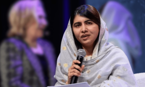 ہیلری کلنٹن کیساتھ کام کرنے پر تنقید کے بعد ملالہ یوسفزئی کی وضاحت