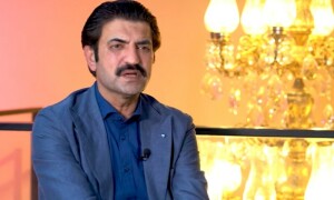اولاد کی خوشی کیلئے اپنی بیوی پر سوتن لانے کا ظلم نہیں کرسکتا، شیر افضل مروت