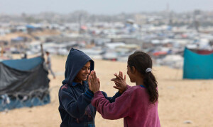 PHOTOS: Displaced Palestinians in Gaza&rsquo;s Rafah struggle for water