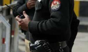 لاہور: سَب انسپکٹر ٹارگٹ کلنگ میں شہید، سی سی ٹی وی فوٹیج سامنے آگئی