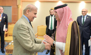 Pakistan is Riyadh&rsquo;s priority for investment and trade, Saudi minister tells PM