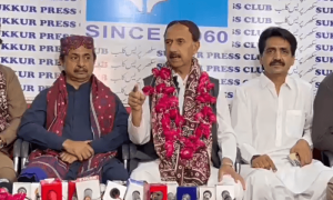Establishment, ECP, corrupt politicians consider Imran&rsquo;s rule a threat: PTI