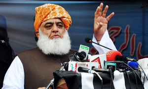 مولانا فضل الرحمان نے پارلیمنٹ کو کٹھ پتلی قرار دے دیا