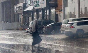 ‘Torrential’ rains shutter Saudi schools, flood roads ‘Torrential’ rains shutter Saudi schools, flood roads