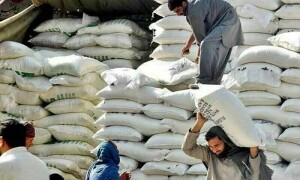 کراچی میں آٹے، چینی اور روٹی کی قیمتیں کم کردی گئیں
