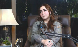 لڑکیوں کو ماڈلنگ میں نہیں آنا چاہیے، ڈیزائنر ماریہ بی