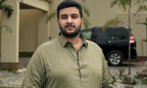 کراچی: طالب علم نے 2 ڈاکوؤں کو ماردیا، فائرنگ کے تبادلے میں جاں بحق