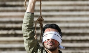 ایران: 2 خواتین سمیت 7 افراد کو پھانسی دے دی گئی