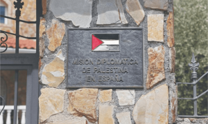 European trio wins hearts by recognising Palestinian statehood