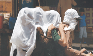 The poor souls of Sindh who cannot afford to sit idle, even in a heatwave