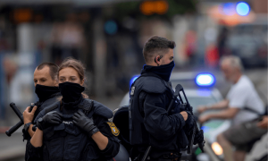 Officer dies after attack at anti-Islam rally in Germany
