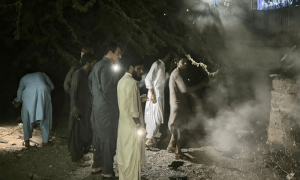 کراچی سے کوئٹہ جانے والی مسافر کوچ میں آتشزدگی، 3 افراد جاں بحق