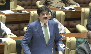 سندھ کا 30کھرب 56 ارب روپے مالیت کا بجٹ پیش، تنخواہوں میں 30 فیصد تک اضافہ