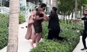 امریکا میں موجود حارث رؤف اور مداح کے درمیان سخت جملوں کا تبادلہ، ویڈیو وائرل