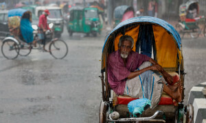 6 die in Assam floods while New Delhi heatwave kills 5 this week