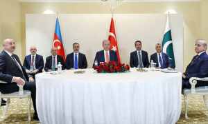 PM wants &lsquo;barter system&rsquo; to push trade with Russia