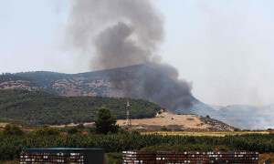 Hezbollah rains 200 rockets on Israeli military sites