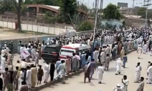 بنوں: احتجاج کے دوران فائرنگ، بھگدڑ سے ایک شخص جاں بحق، متعدد زخمی