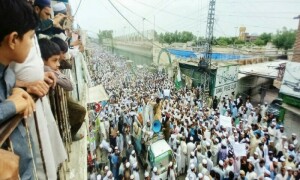 بنوں واقعہ: &rsquo;عوام اور ریاست کے درمیان خلیج بڑھتی جارہی ہے&lsquo;