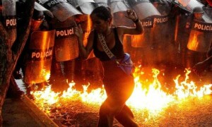 Anti-Maduro protests spread as Venezuelan opposition claims victory
