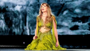 Austrian teen held over &lsquo;IS plot&rsquo; to bomb Taylor Swift concert