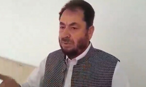 خاتون کے لباس پر اعتراض: رہنما پی ٹی آئی اقبال آفریدی کی پارٹی رکنیت معطل کرنے کا مطالبہ