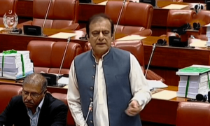 اسلام آباد میں باز گشت ہے کہ کوئی آئینی ترامیم لائی جارہی ہیں، سینیٹر شبلی فراز