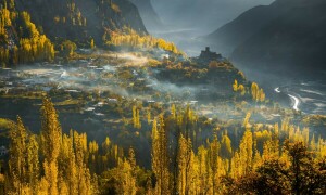 Fall in Hunza &mdash; where nature paints with gold