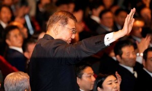 Ex-defence minister Ishiba set to become Japan&rsquo;s next PM