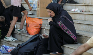 Thousands sleep on streets as Israel strafes Beirut