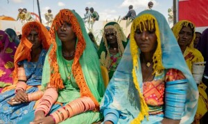 تھر کی ہندو کولہی خواتین ہمیشہ گھونگٹ کی اوٹ میں کیوں رہتی ہیں؟