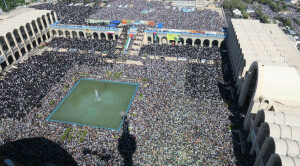 PHOTOS: Thousands attend Khamenei&rsquo;s rare Friday sermon in Tehran