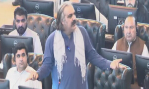 Gandapur in the house: &lsquo;Missing&rsquo; KP CM returns